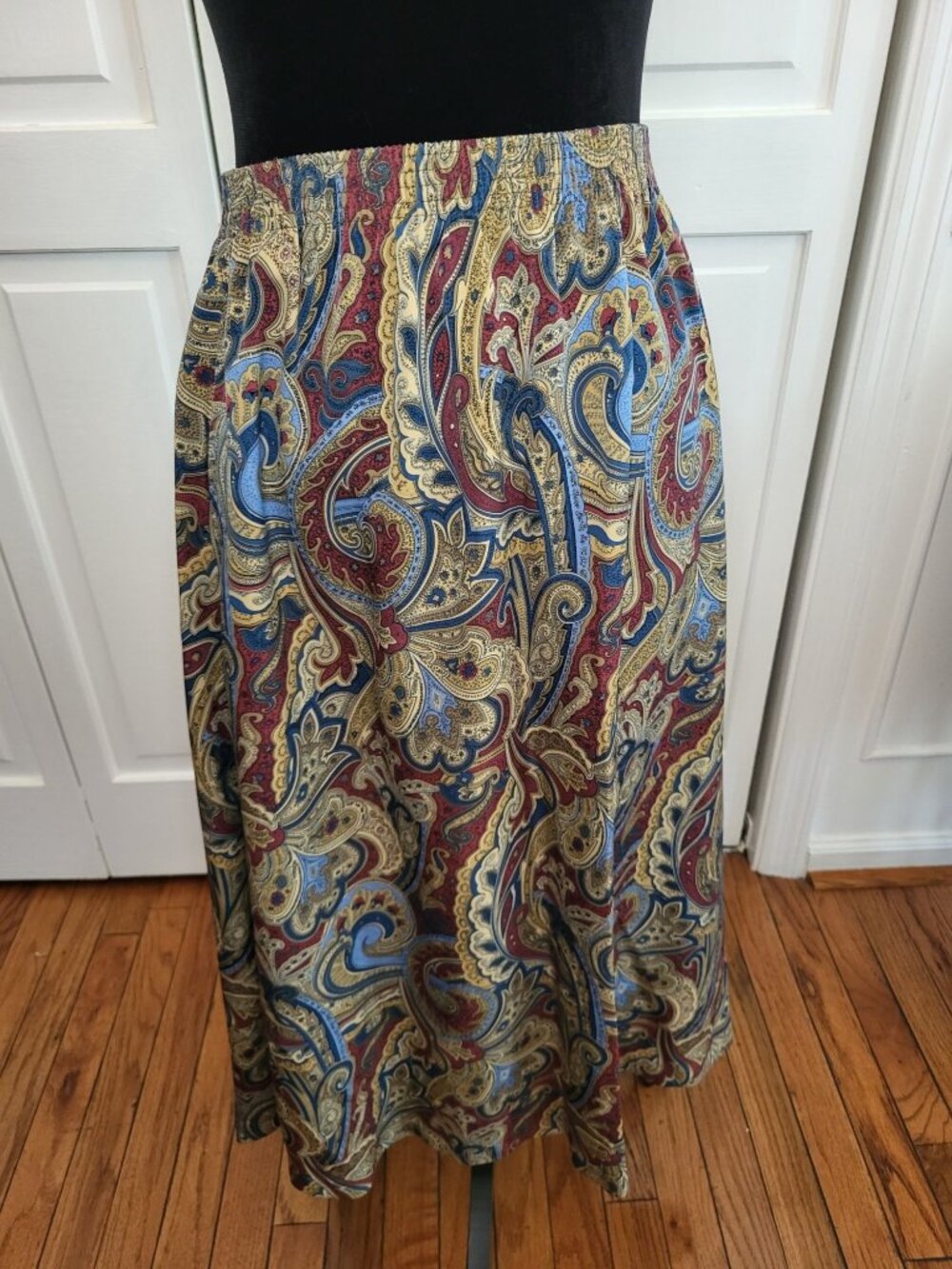 Vintage 90s Bonworth Blue Red Paisley Midi Skirt L Boho Preppy Patriotic Modest - Picture 1 of 8